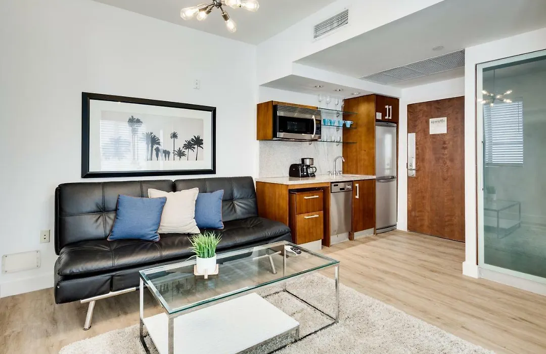 Congress Suites At The Strand-1