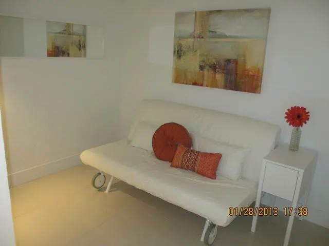 Ocean Reserve Collins 19370 Sunny Isles Beach Str00540-1