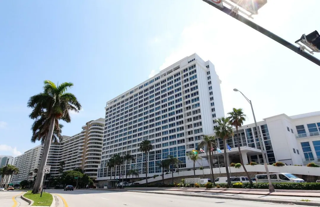 Castle Beach: Coral Condo-1