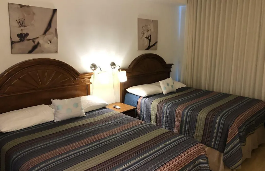 Oceanfront Studio Casablanca Miami Beach-1