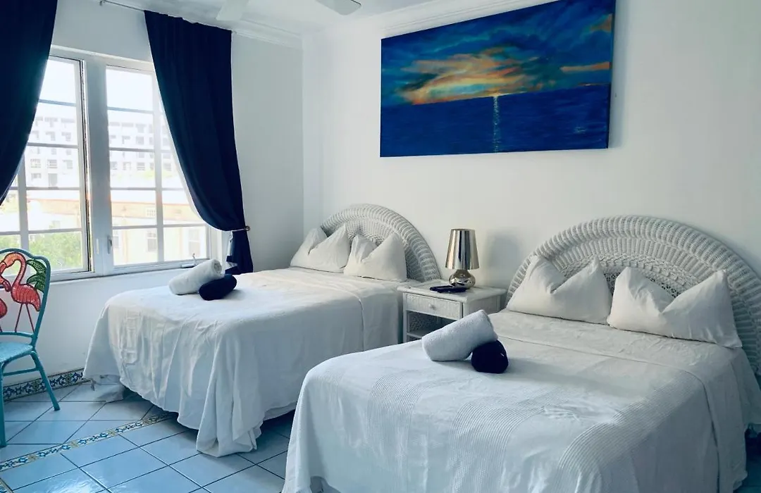 Beachfront Ocean Dr White Sand Paradise Sobe 311-1