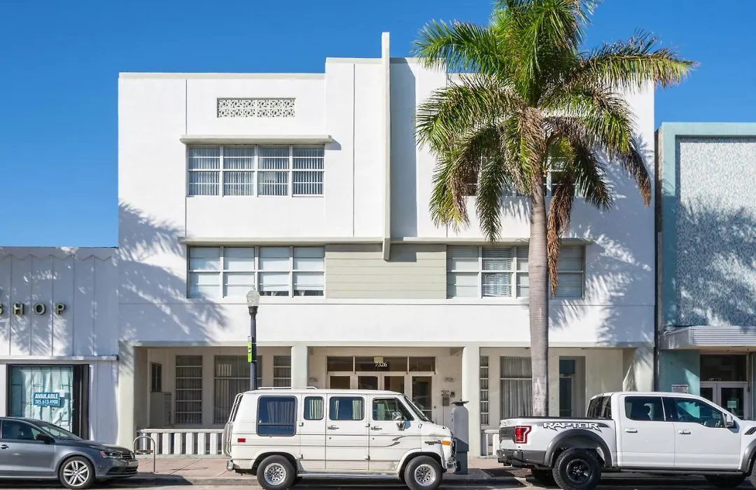 Welworth condo units Miami Beach-1