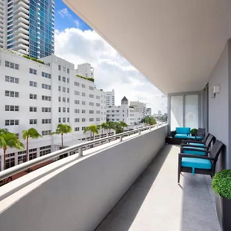 Luxury Boutique Suite Collins Ave-3