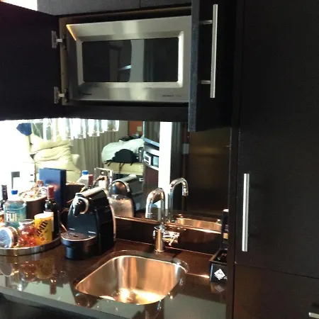 Apartment At De Soleil Hotel On Ocean Drive-2