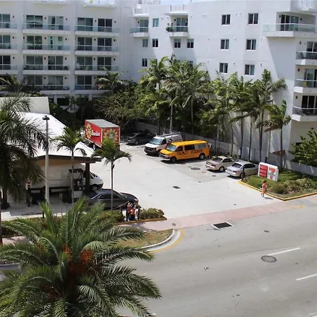 Casablanca On The Beach, Oceanfront Studio Miami Beach-2