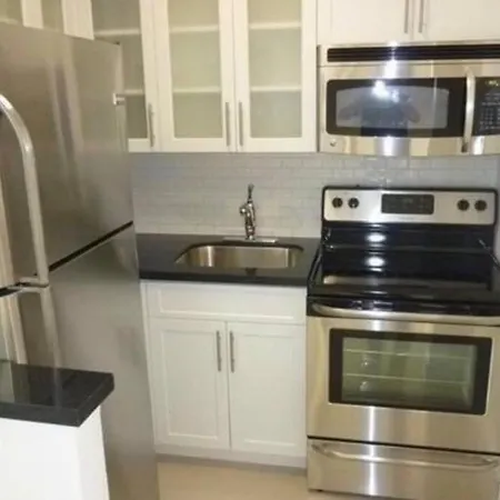 Fantastic Studio With Incredible Bay Views-2