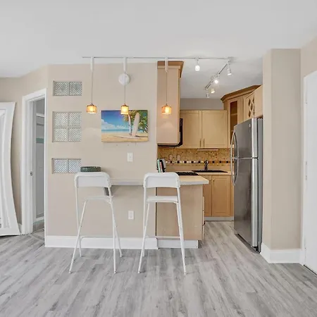 Gorgeous Apartment, South Beach, 1 Block To Ocean-2