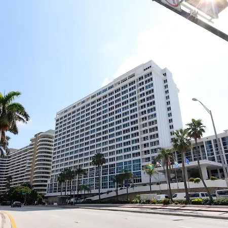 Castle Beach: Serenity Condo-2