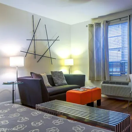 Sagamore Fantastic Location In Sobe, Pool!-3
