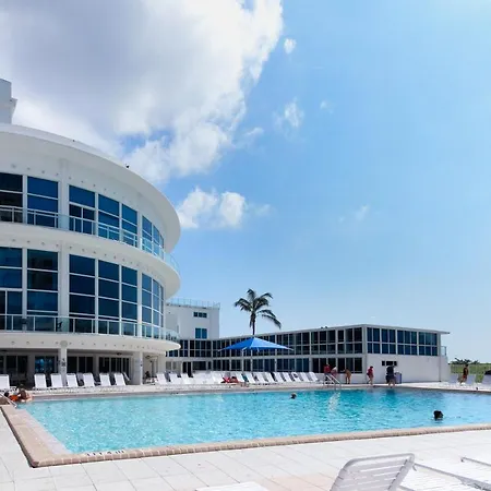 Castle Beach: Rumba Suite-3