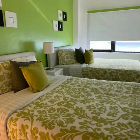 Miami Beach Suncoast Apartments VII-2