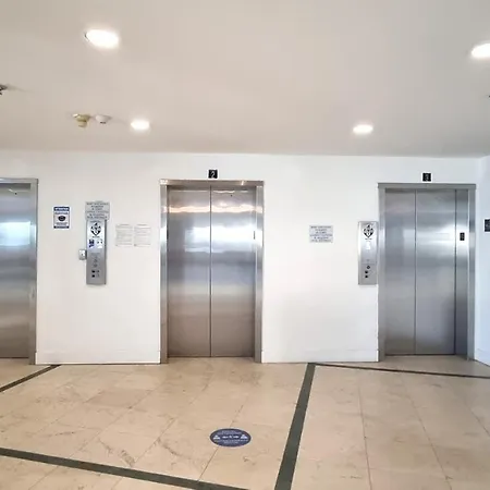 Miami Beach Suncoast Apartments VII-3