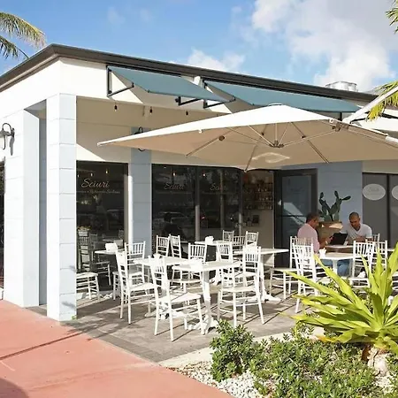 Queen 1Bd+Balcony 5 Min From Ocean Dr Free Parking-2