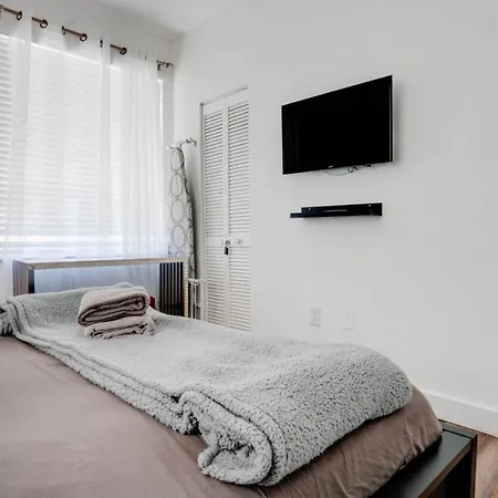 South Beach 2Br Collins Ave Close To The Beach-3