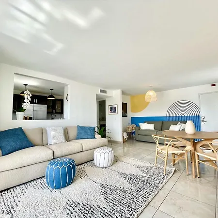 Free Beach Club And Parking At Casa Fifi Arch-3