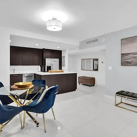 Amazing Apartment 1 Min From The Beach-3