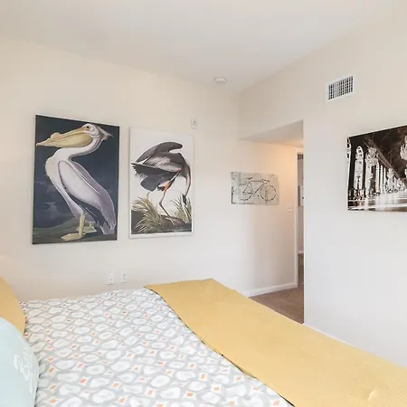 Apartment On 7 Th Collins Ave-3