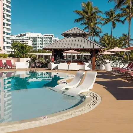 3 Bedroom Apt Ocean-Front Resort The Alexander-2