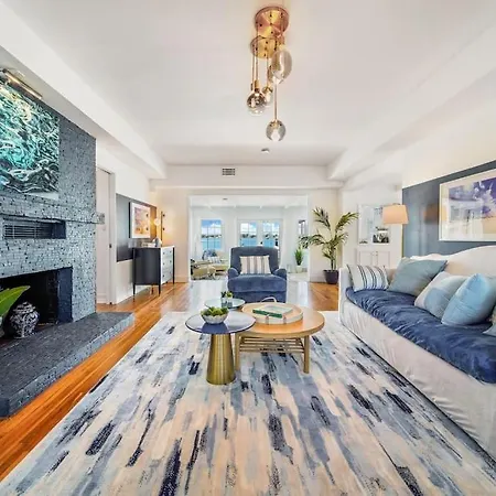 Renovated Bayfront Mediterranean House-2