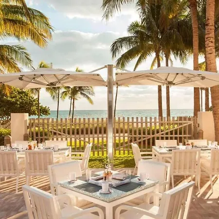 St-Regis Ocean View Suite / 2 Balconies-3