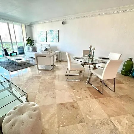 Lovely 1 Bedroom With Washer-Dryer-2