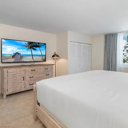 1 Bedroom Private Residence At Roney Palace -301-3