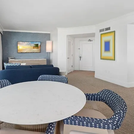 1/1 Ocean View Private Residence At Fontainebleau -903-2