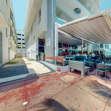 Ocean Drive Oasis, B207-3