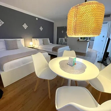 Cozy Studio Bay View! Parking Included By Creative Inn Hotels-3