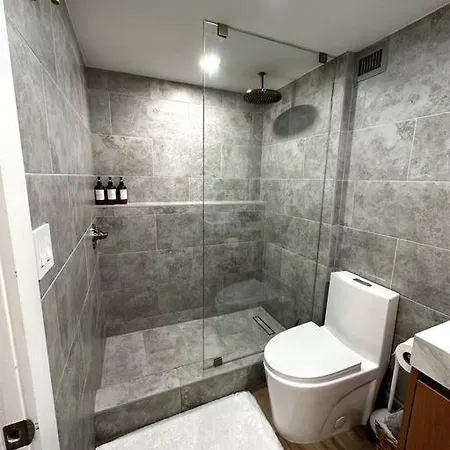 Luxury Studio With Balcony South Beach-2