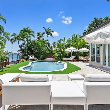 Prestigious Dream Home / Waterfront Villa-3