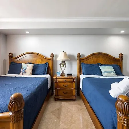Entire Condominium With A Pool View, Next To Beach-2