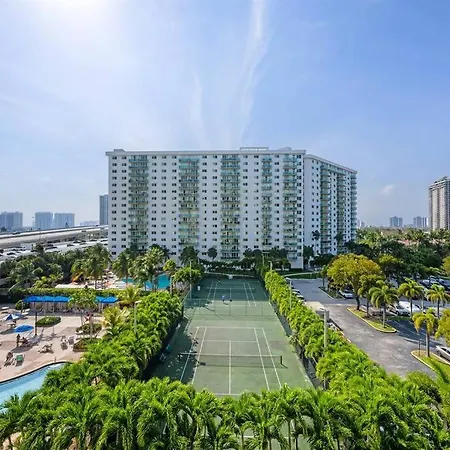 Entire Condominium With A Pool View, Next To Beach-3