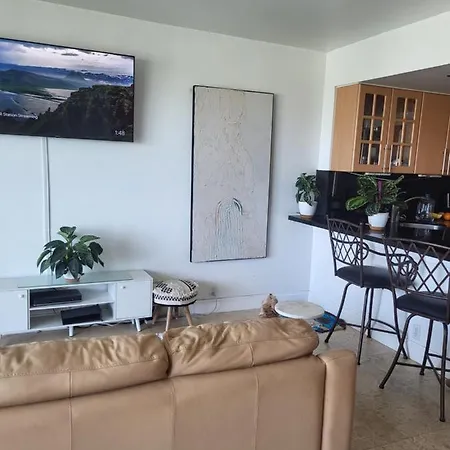 South Beach Studio Apartment In Luxury Building-2