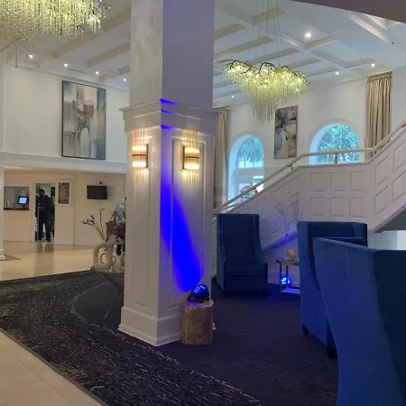 Luxurious Oceanview Apartment - On The Beach - Stay 08 People-2