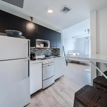 Ocean Drive Roomy Studio With Full Kitchen-3