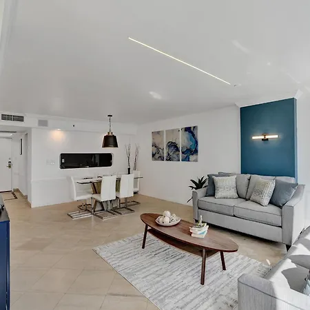 Spacious Ocean View Condo Beach Service 803-2