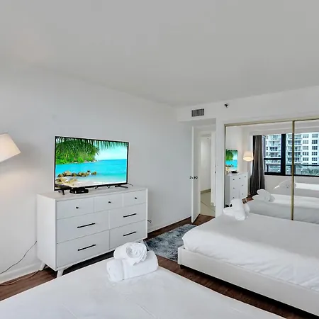 Resort Beach Condo W Beach Service 601-2