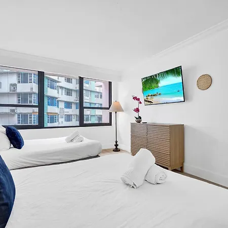 Comfortable Ocean View Condo Beach Service 1214-2