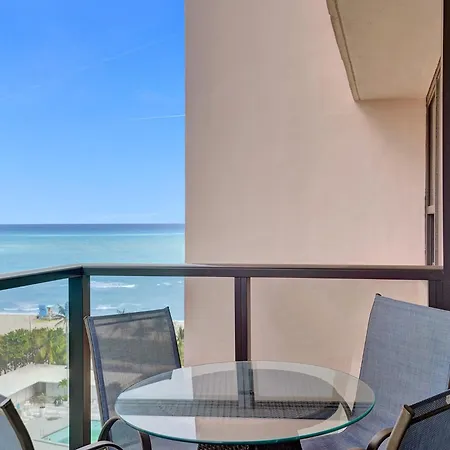 Comfortable Ocean View Condo Beach Service 1214-3