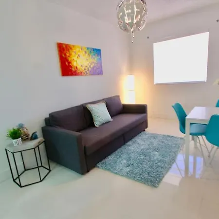 Modern 1/1, Half A Block From The Ocean-2