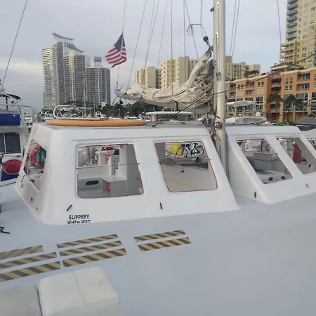 Mariah Catamaran-3