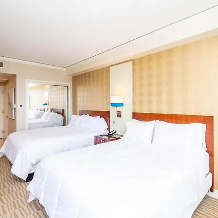 Trump International Beach Resort 2 Bedroom Apartment 1600 Sf Ocean And Bay View-3