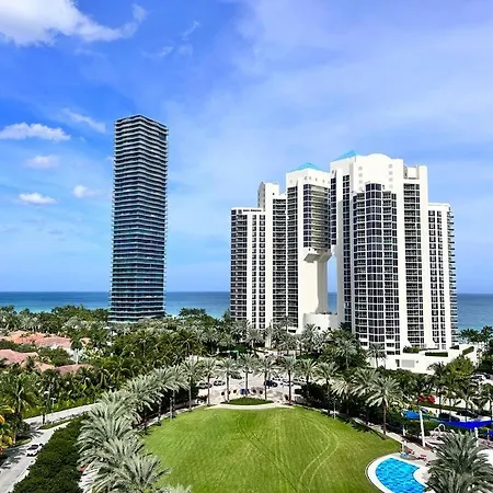 Spacious Apartment Of 2Br - 2Bth Near Of The Beach Great Price-3