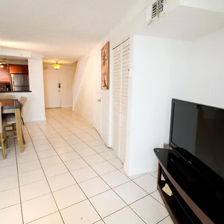 2Bd 2Br Townhouse With Balcony Ocean Views And Direct Beach Access-3