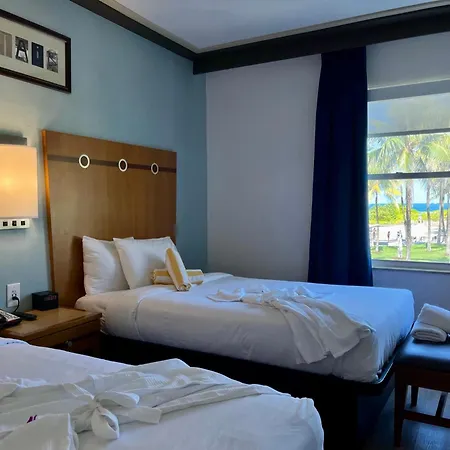 Majestic Hotel South Beach-3