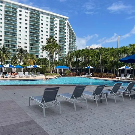 Beautiful Apartment In Sunny Isles Str-01432-3