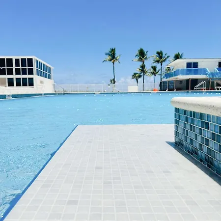 Castle 828 Oceanfront View With Balcony, Pool, Tennis, Beach Access And Free Parking!-2