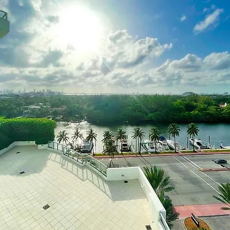 Fb Miami Beach Tresor Private Luxury Suites-2