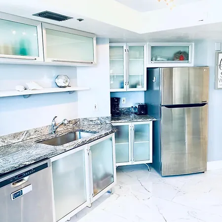 Ocean Bay Views 2Bdr 2Bath Beach Condo Parking-3